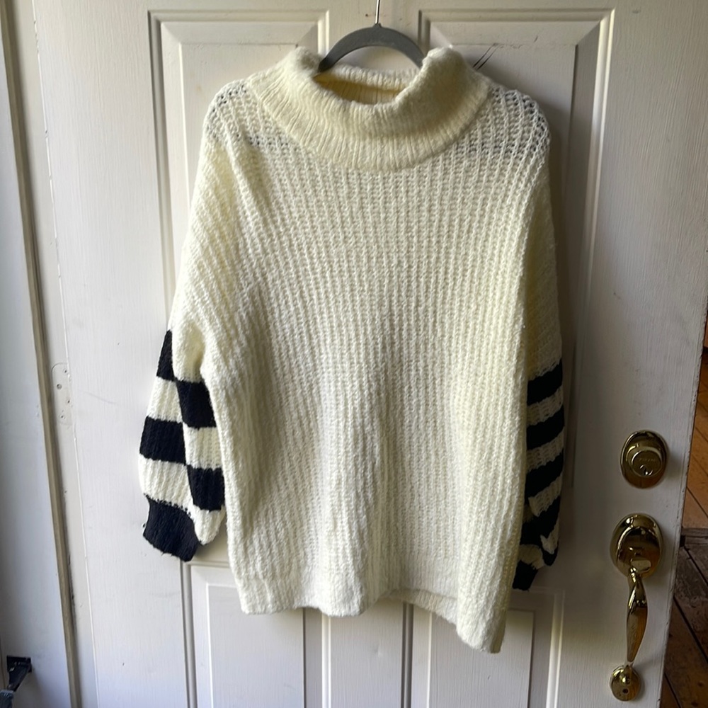 Urban Outfitters Sweater